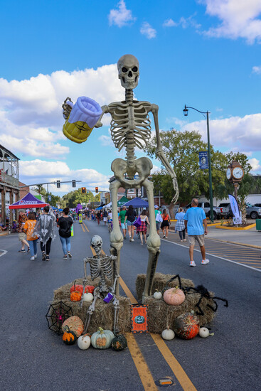 View 2023 in new tab