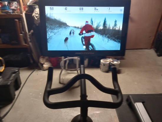 View photos in new tab