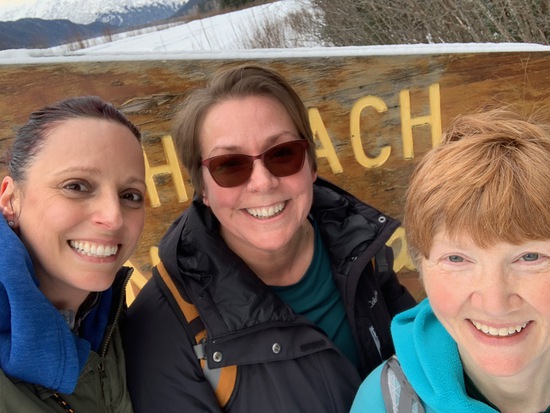 View photos in new tab