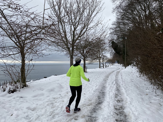 View photos in new tab