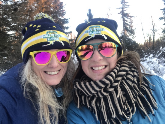 View photos in new tab