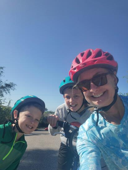 View photos in new tab