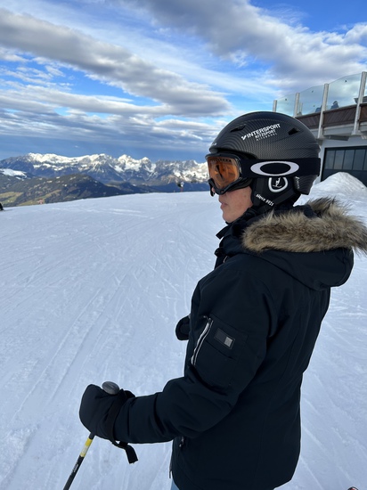 View photos in new tab