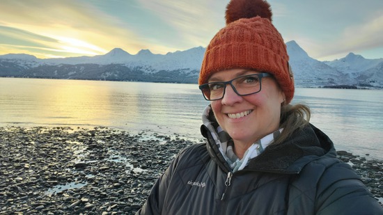 View photos in new tab