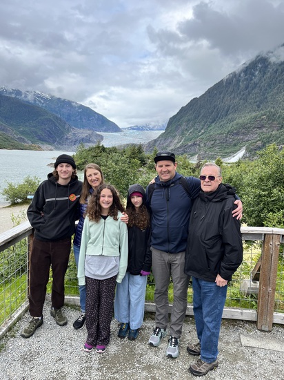 View photos in new tab