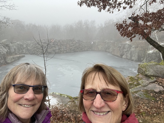 View photos in new tab