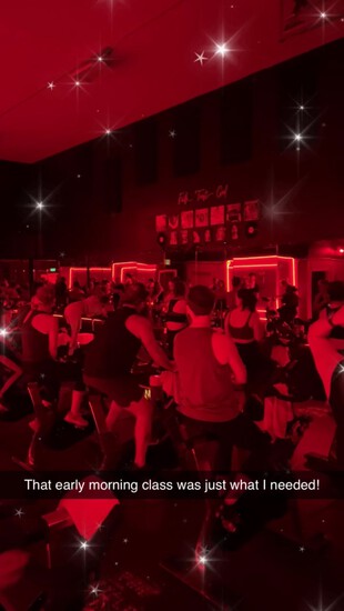 View photos in new tab