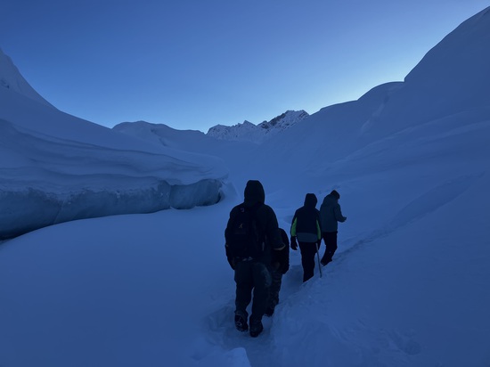 View photos in new tab