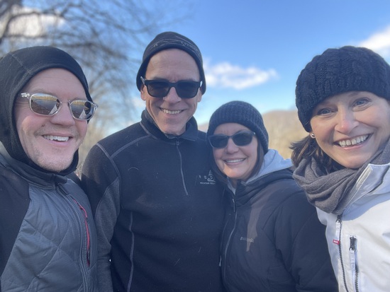 View photos in new tab