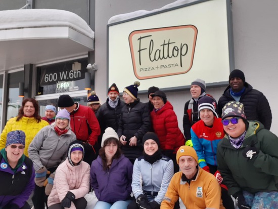 View photos in new tab