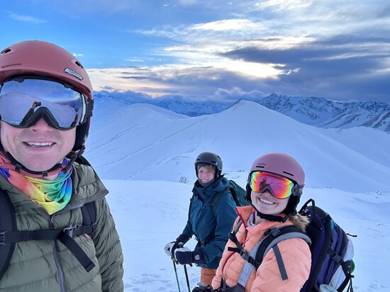 View photos in new tab