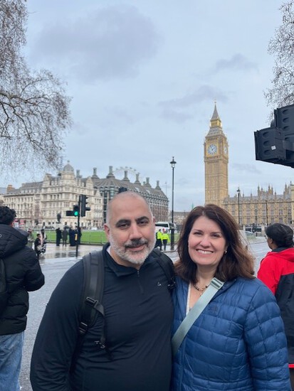 View photos in new tab