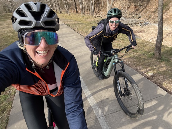 View photos in new tab