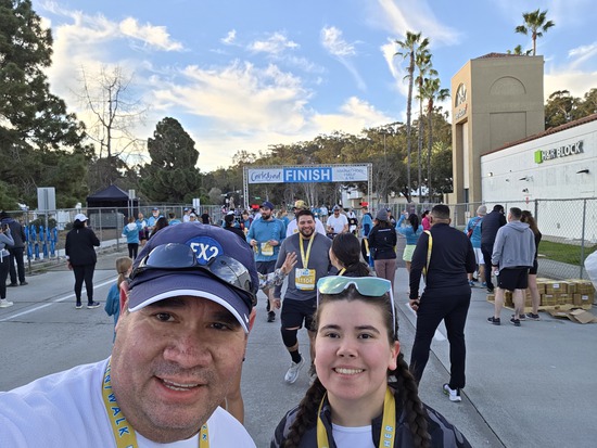 View photos in new tab