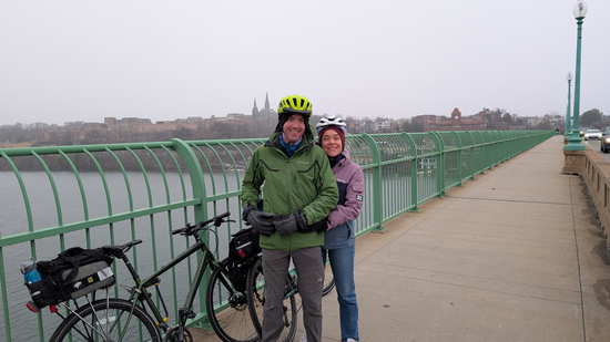 View photos in new tab