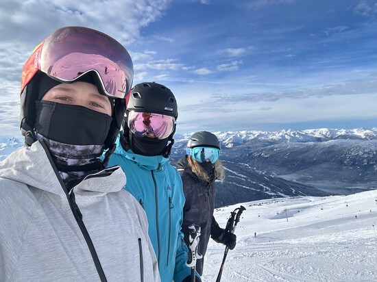 View photos in new tab