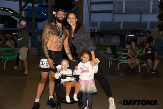 View Run Daytona 15K & 5K - Candid, Posed, Awards in new tab