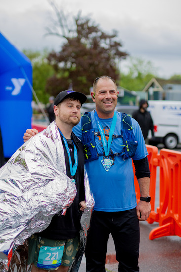 View Post Race Pics in new tab