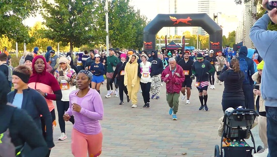 View Half Marathon Start (Low-Res Vidcaps) in new tab