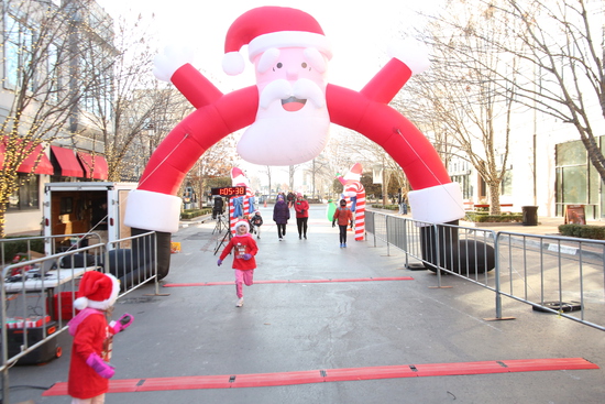 View Lil' Elves Fun Run in new tab