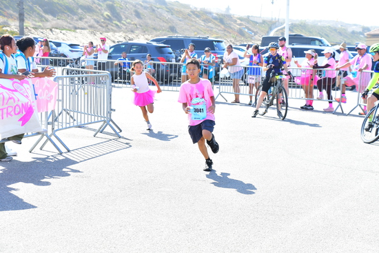 View Kids Run Finish Line in new tab