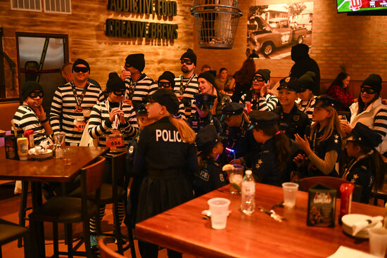 View Race Photos in new tab