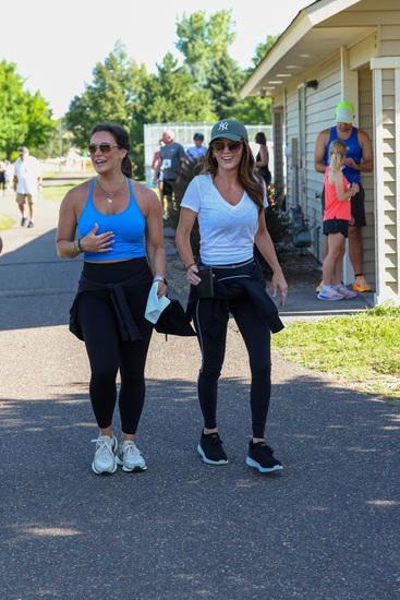 View Race Photos in new tab
