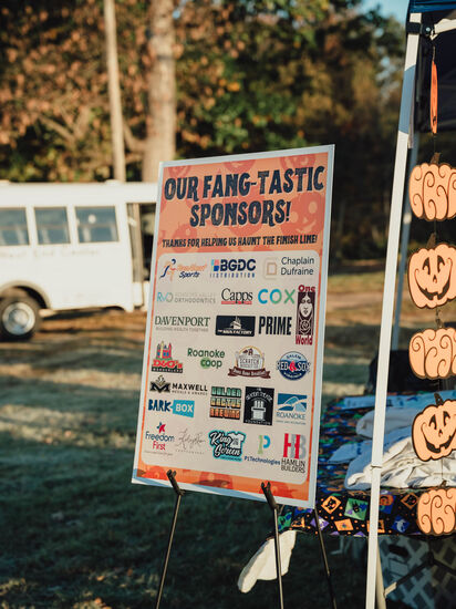 View 2025 Spooky Sprint Photos in new tab