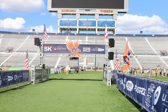 View Momma Goldberg's Field Goal Contest in new tab