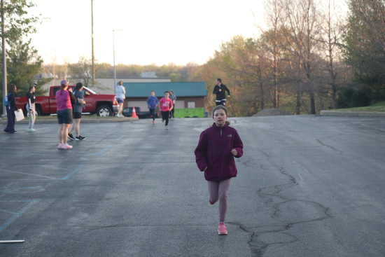 View Kids 1M fun run in new tab