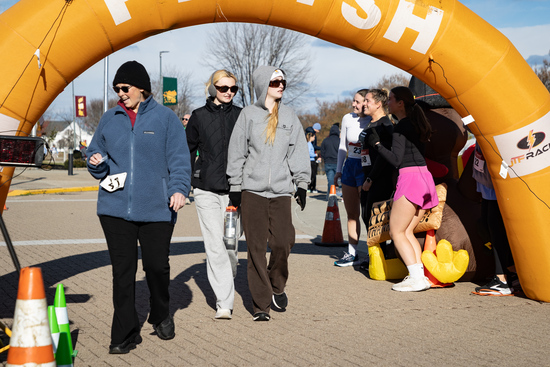 View Finish Line in new tab