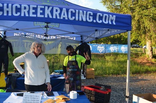 View Check-In and Pre Race in new tab