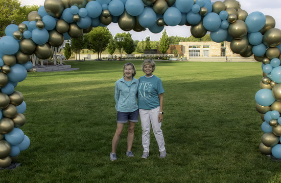 View Group Photos in new tab