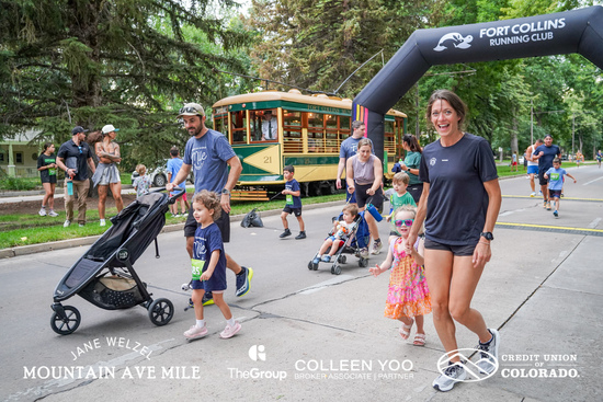 View Mountain Avenue Mile Kids Race in new tab
