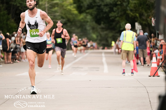 View Mountain Avenue Mile Masters and Elite Wave in new tab