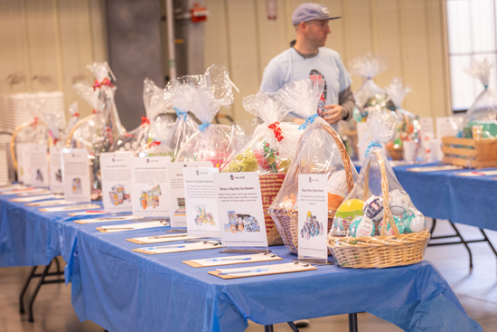 View Live and Silent Auctions in new tab