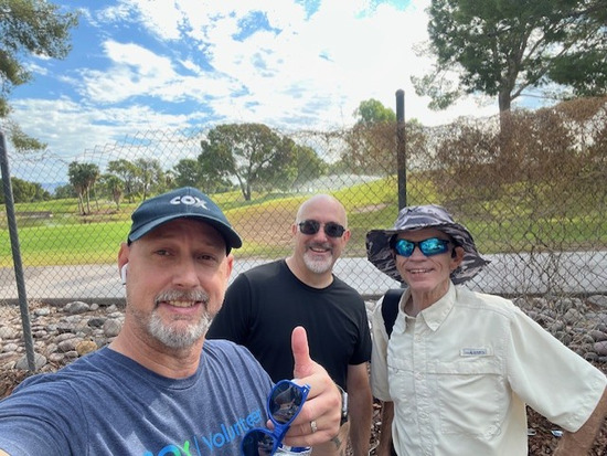 View photos in new tab