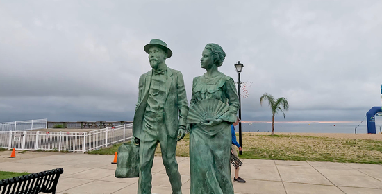 View Colonial Beach Awards Photos in new tab