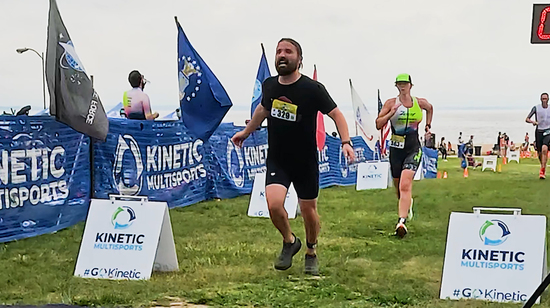 View More Colonial Beach Finish Line Photos in new tab