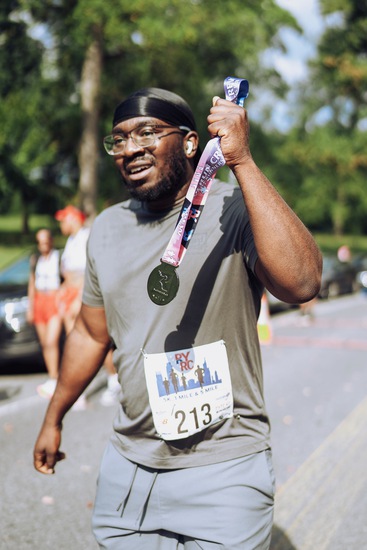 View Race Photos in new tab
