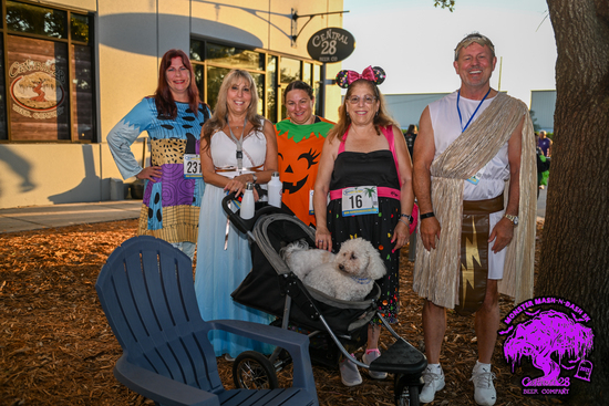 View Candid, Posed, Awards, Costume Contest in new tab