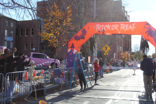 View Finish Line in new tab