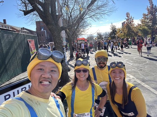 View photos in new tab