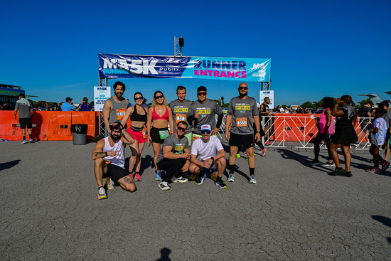 View Pre-Race Candids in new tab