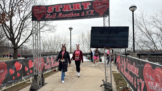 View Finish line in new tab