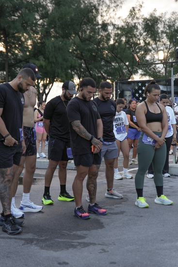 View Pre-Race Candids in new tab
