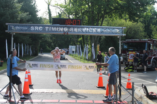 View Finish Line in new tab