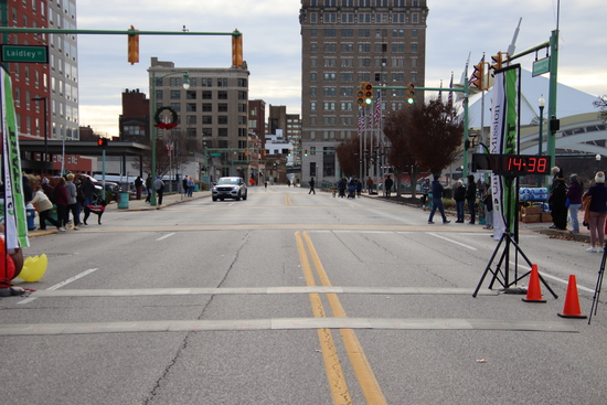 View Finish Line in new tab