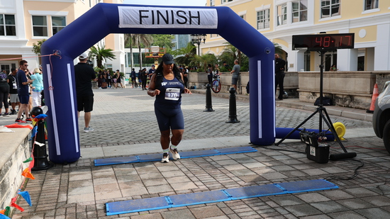 View Finish Line in new tab