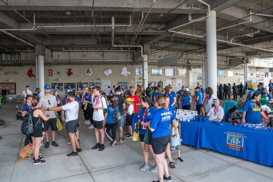 View Photos in new tab